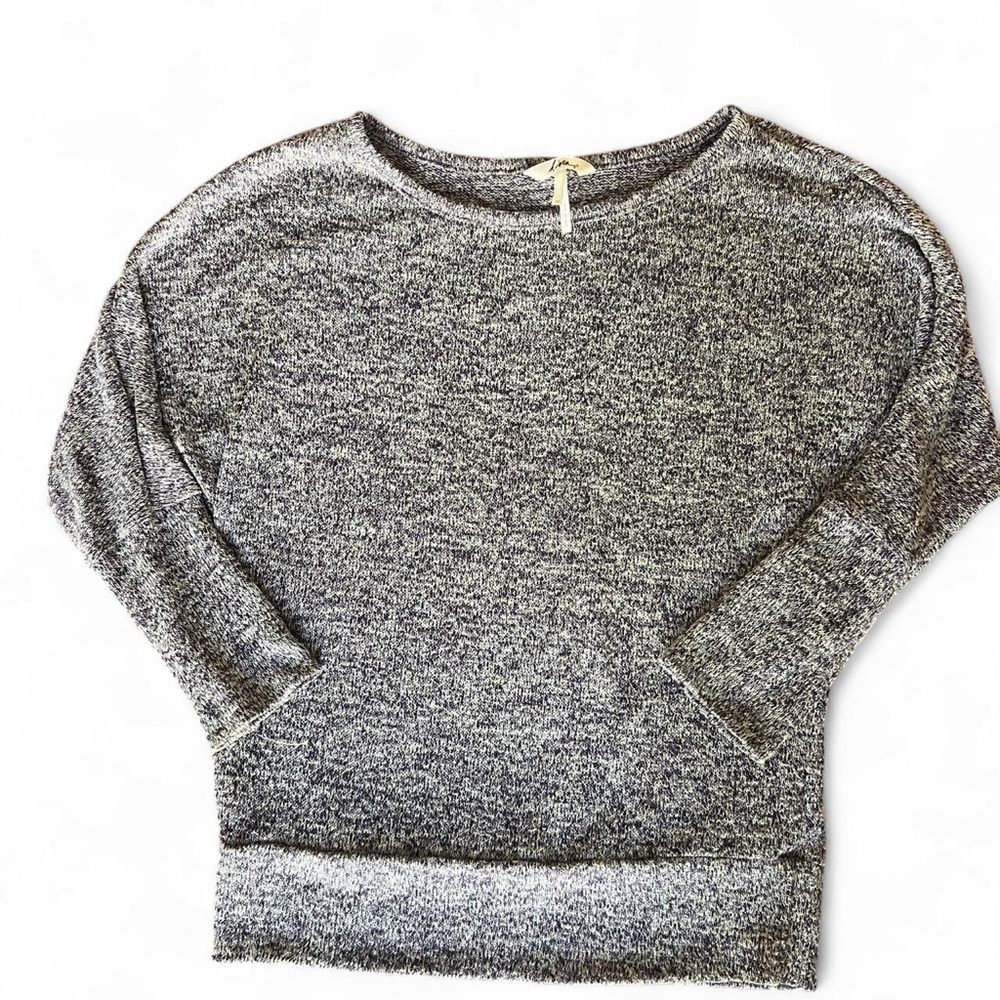 VINTAGE Kirra Cropped Marle Knit Sweater with Faux Back Button detail M